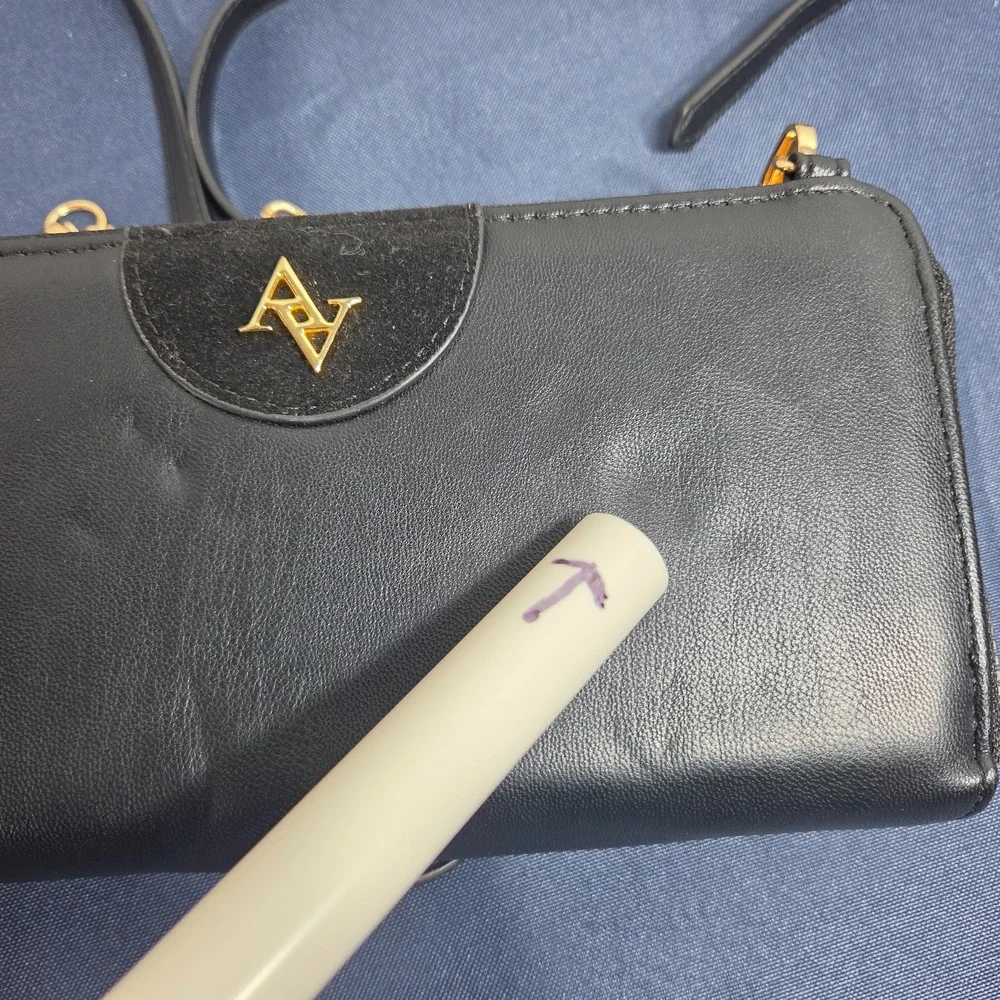 Adrienne Vittadini Downtown Collection Double Wallet w/Removable Strap Black